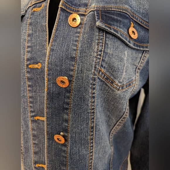 Jean Jacket - Picture 3 of 6